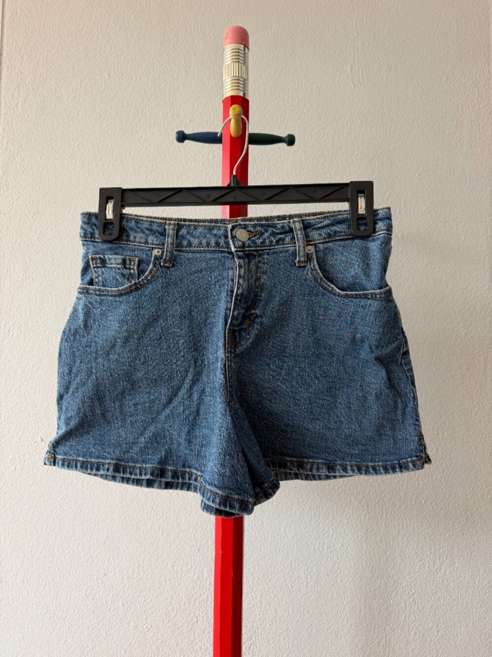 Wild Fable High Rise Midi Mom Shorts Blue Denim Size 8R